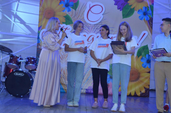 Активисты МГЕР Кузьмино-Отвержского поселения приняли участие в праздновании Дня молодежи